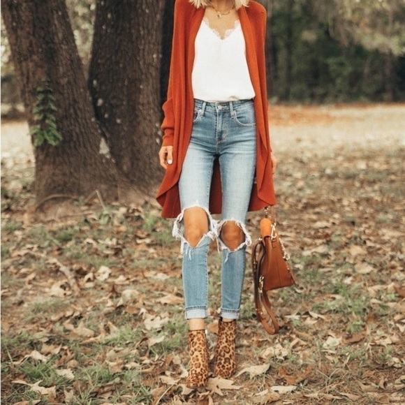 Steve Madden “Pixie” leather calf hair leopard print booties - Picture 11 of 11